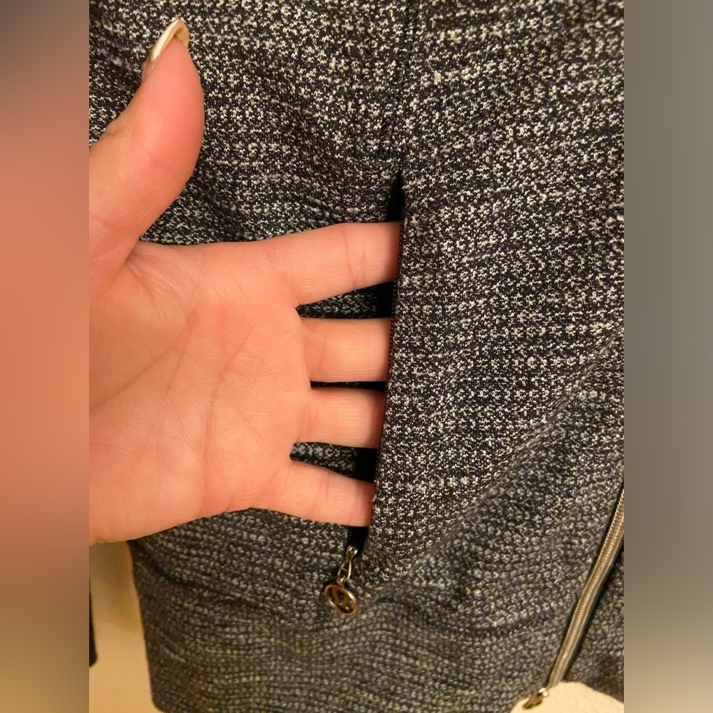 Lululemon sweater - Picture 9 of 14